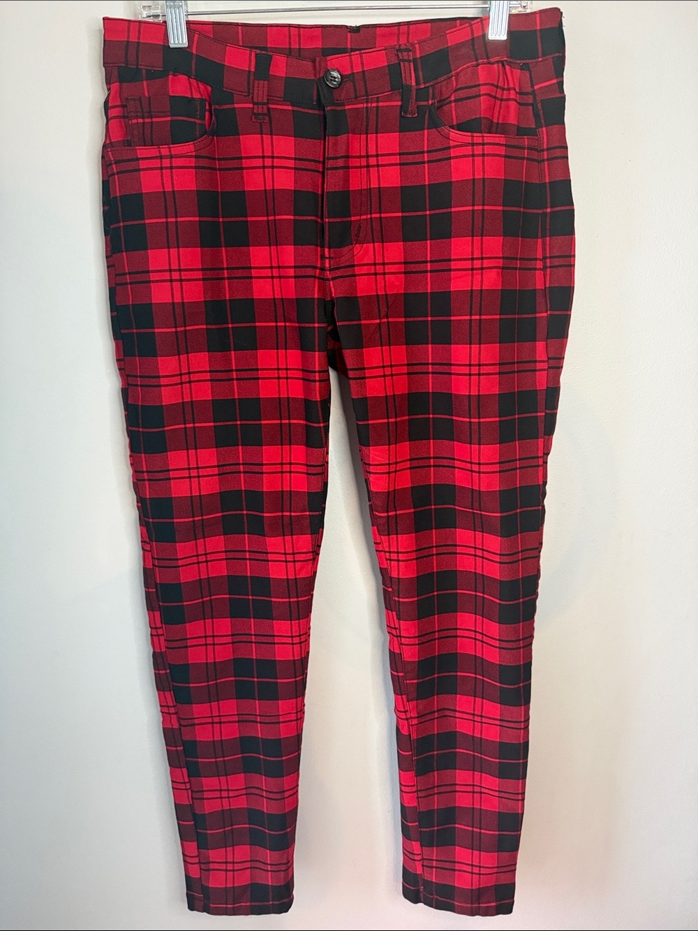 Men's Plaided LOUD Red & Black Pants